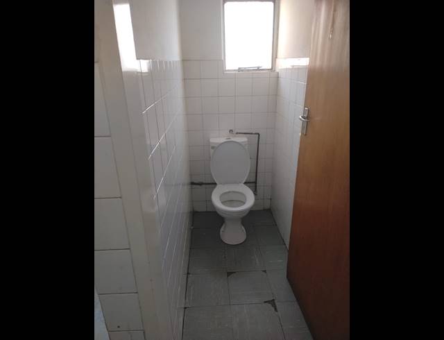 991M² BUSINESS CENTRE FOR SALE IN ALBERTON NORTH